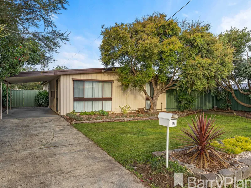 4 Bedroom Family Home is Sebastopol