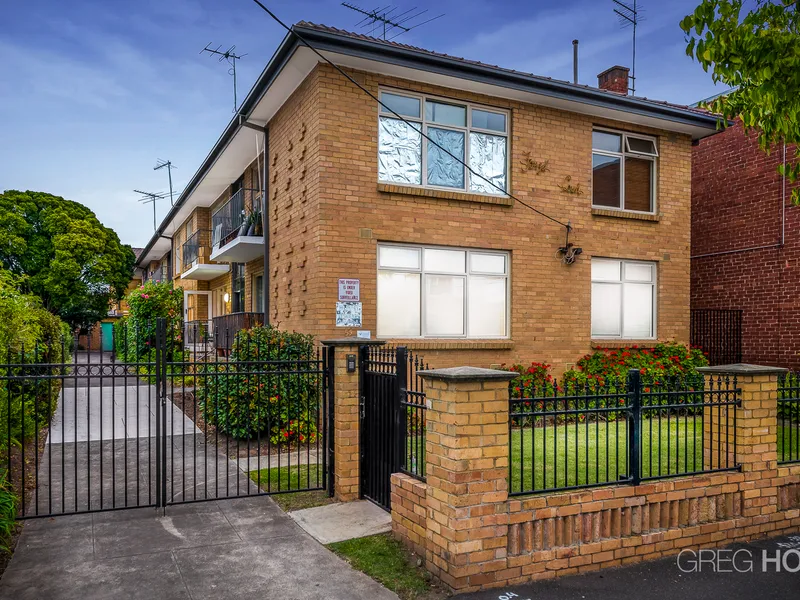 Contemporary Renovation, Lifestyle Location