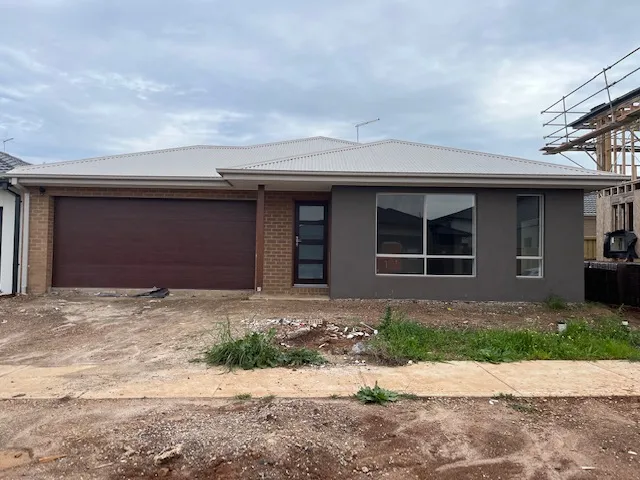 Spacious & Ready To GO !!!