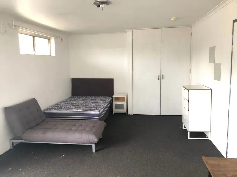 Big studio for rent