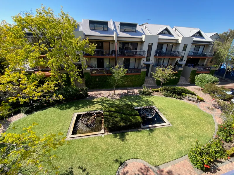 Open by apnt call enter from Vincent St Young at heart Fab Oxford Lane lifestyle middle of Leederville large enough loft area for 2nd bdrm area/study 