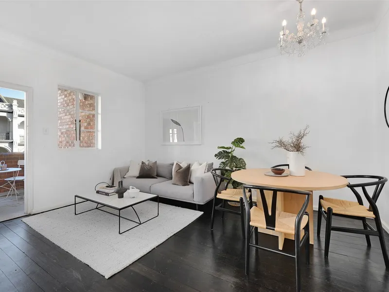 Art Deco Gem in Sought-After Locale