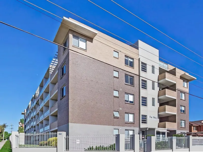 Over sized Split Level Apartment