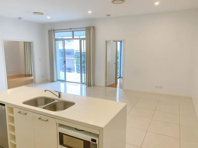 Large apartment close to everything!
