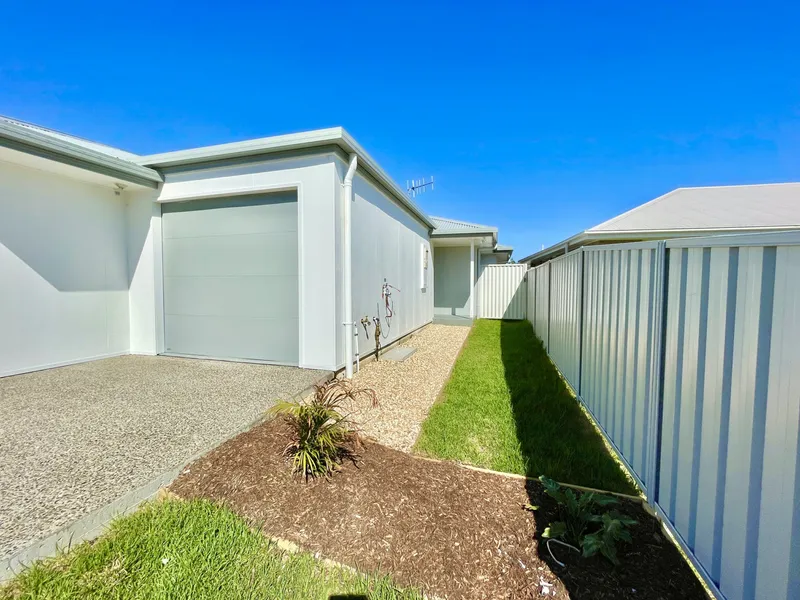 Brand New Coastal Unit with Scenic Views!