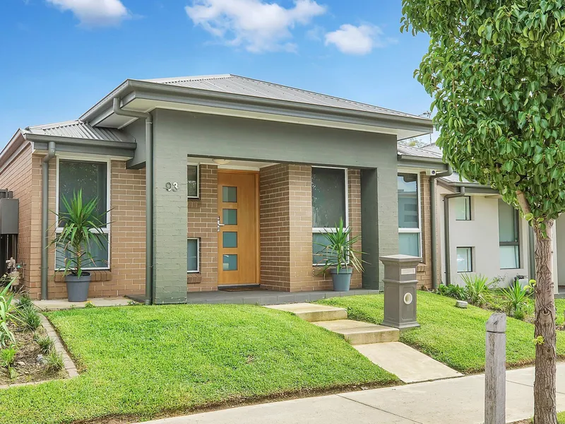 3 BEDROOM FAMILY HOME