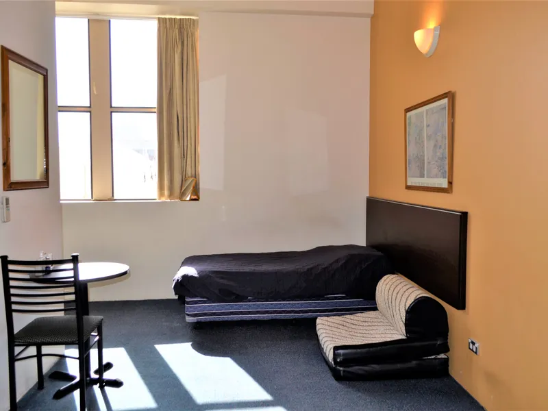 INVESTMENT OPPORTUNITY KNOCKS!!! PERFECTLY LOCATED STUDENT ACCOMMODATION!!!