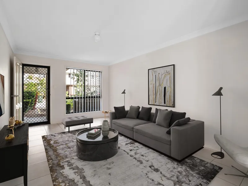 Spacious townhouse in a small complex