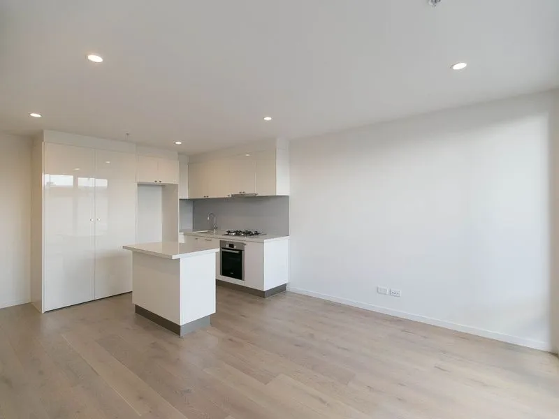 Modern 2 bedroom apartment in Bentleigh