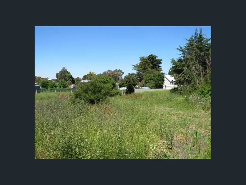 IDEAL CLUNES BLOCK NEAR SCHOOL