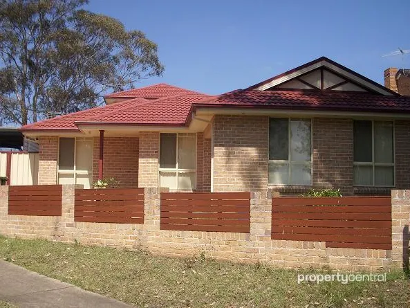 NEAT & TIDY THREE BEDROOM DUPLEX