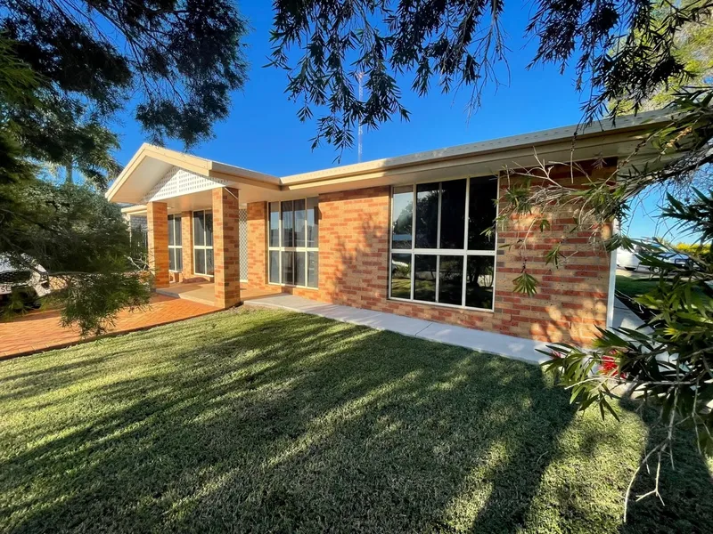 5 BEDROOM LOWSET BRICK. HUGE 4 BAY SHED. $475,000