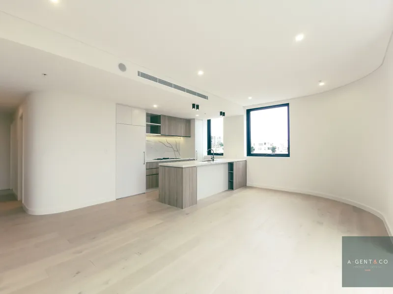 Light Filled | Panoramic View | Top Floor 3 Bedroom | Space & Luxury | $1100/week o.n.o | Enquire now |