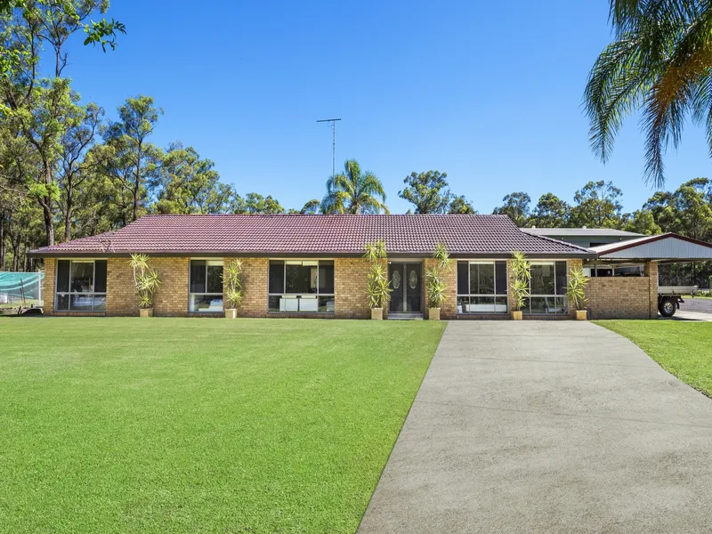 You Will Fall In Love - Perfect For Life Style Or Investment, This Luxury Acreage Has It All