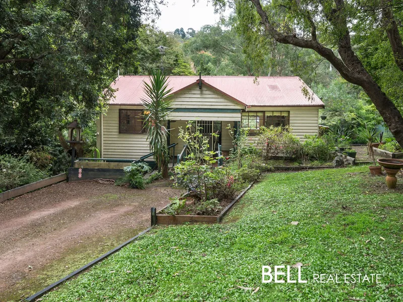 Ripe for Revival - Character Weatherboard and a Walk to Everything Locale