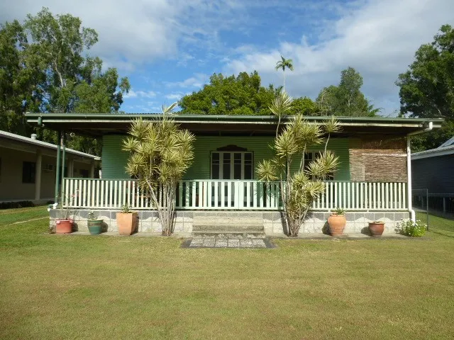 ENJOY THE OCEAN SOUNDS AND VIEWS