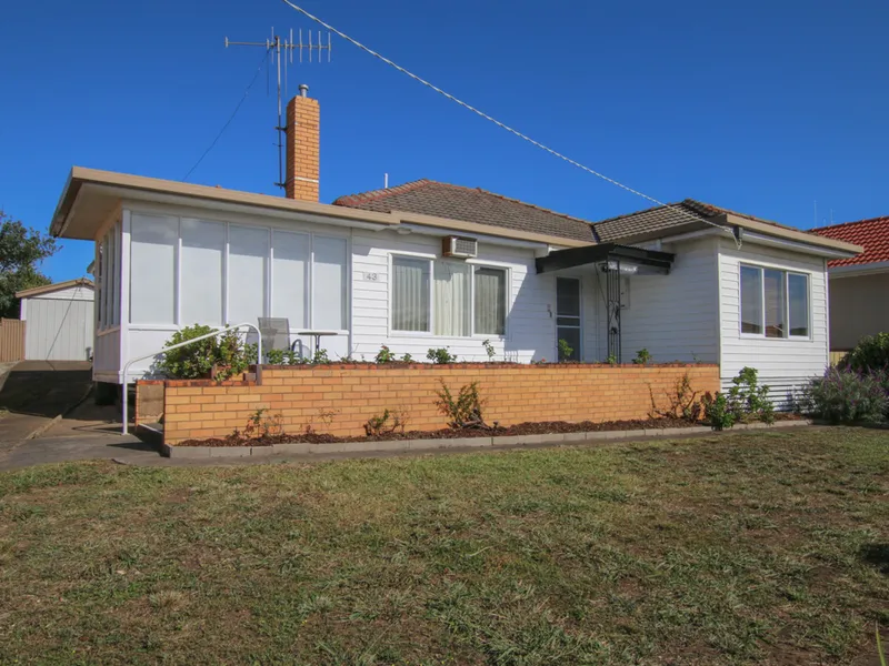 4 BEDROOMS IN EAST WARRNAMBOOL