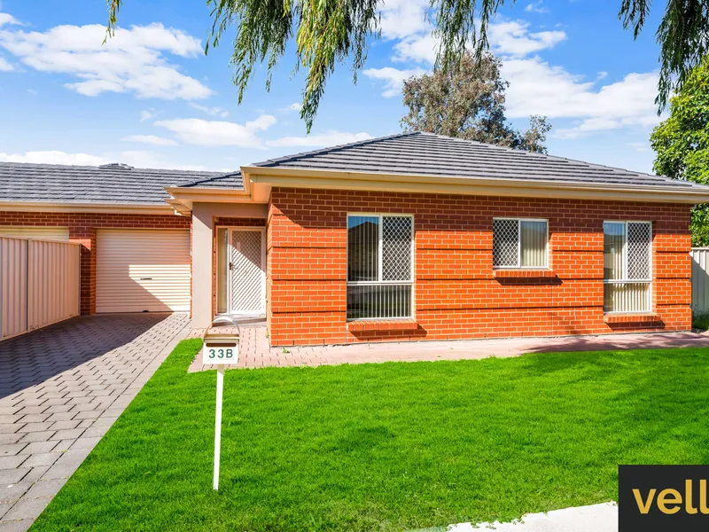 Courtyard Home In A Great Location