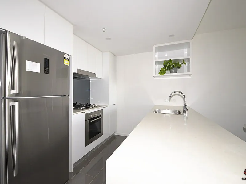 Fully Furnished Apartment with sweeping River Views