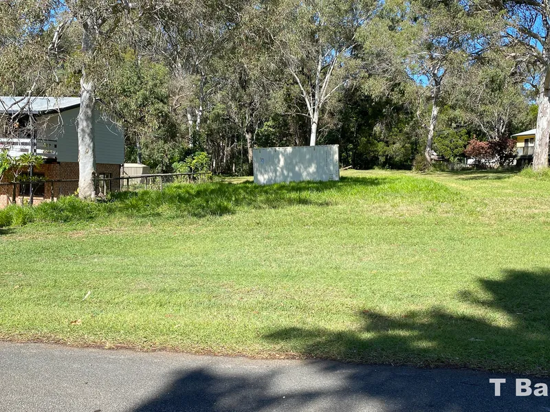 Straight-forward Building Block, Cleared and North Facing