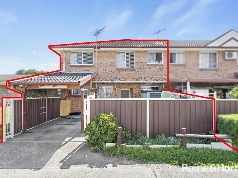 Private, Peaceful & Full of Potential!!!