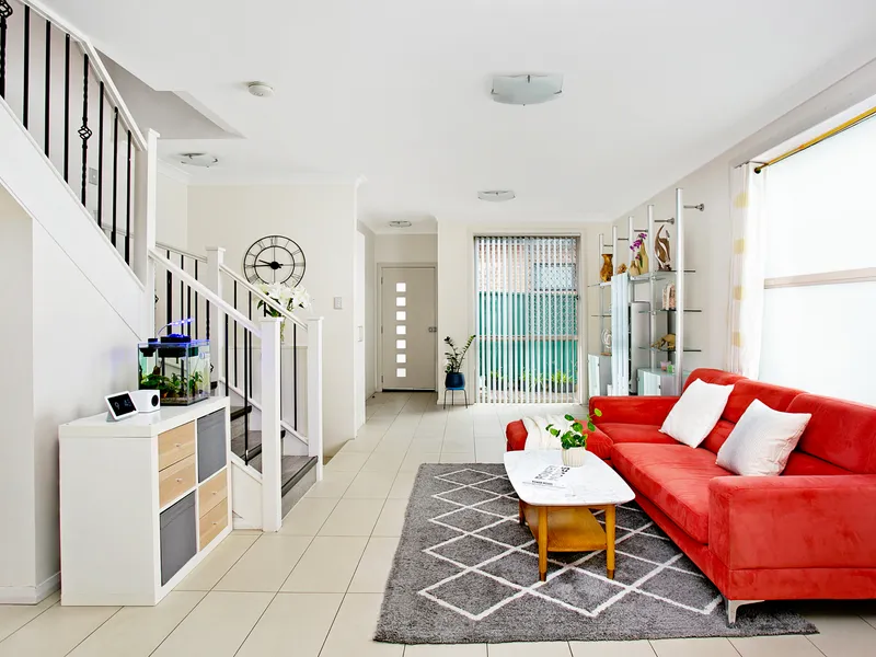 Bright and spacious three-bedroom townhouse