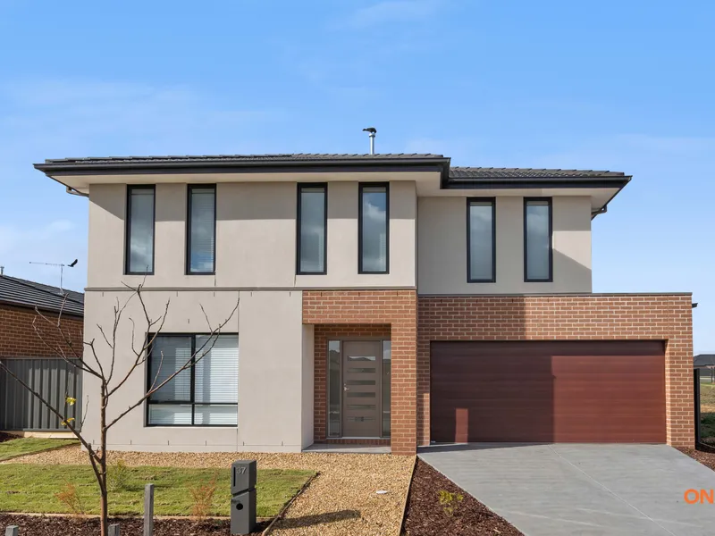 Brand New Double Story Home in Prime Location at Lucas!