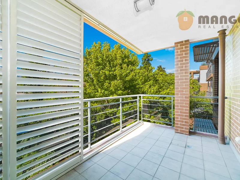 Near New and Spacious Two Bedrooms with New Carpet