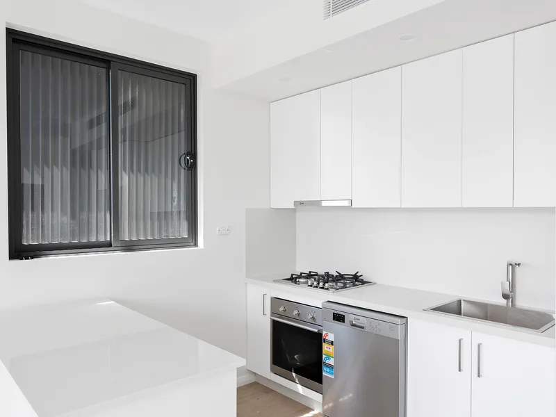 Garden Apartment - Oasis by the beach !