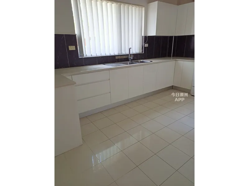 Unit 2 Bedroom For Lease