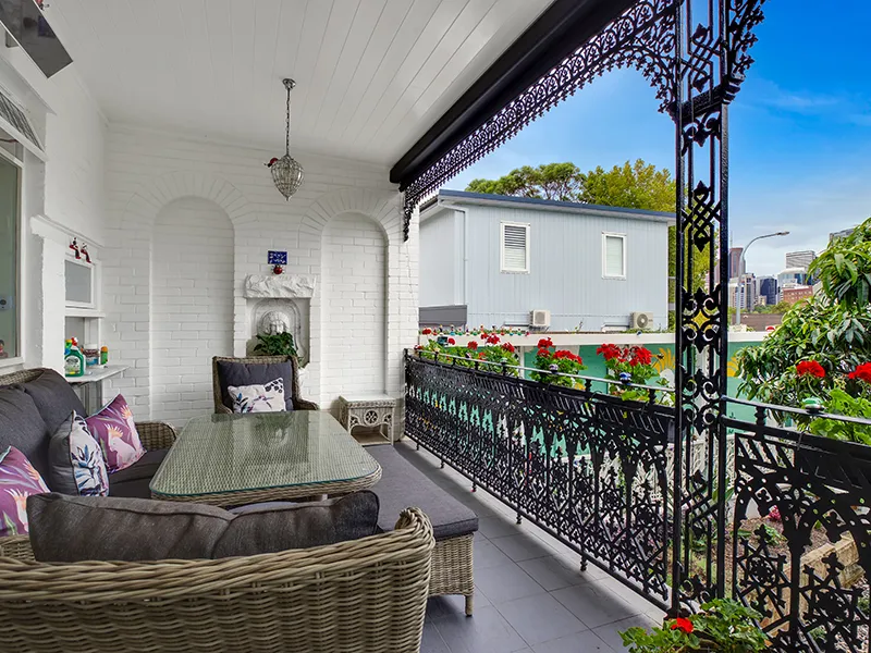 Stunning Victorian Terrace in Prestigious Kirribilli Locale 