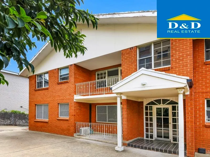 Enjoy Open Views & Privacy, overlooking parkland. Sunny Two bedroom unit. Quiet location Walk to Parramatta City Centre & Harris Park Station 