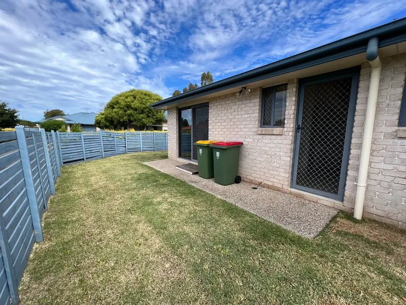 Tidy 2 bedroom unit available!