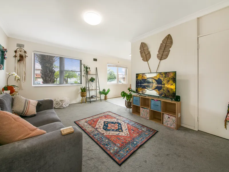 North East facing unit – small block of 6.