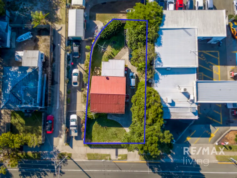 Cute and private cottage in Beachmere!