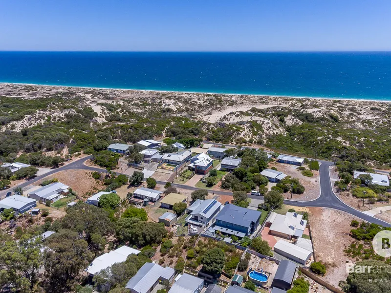 Character Holiday Home By The Beach