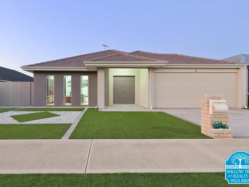 UNDER OFFER BY JANETTE ABBOTT! A LOVELY PLACE TO CALL HOME!