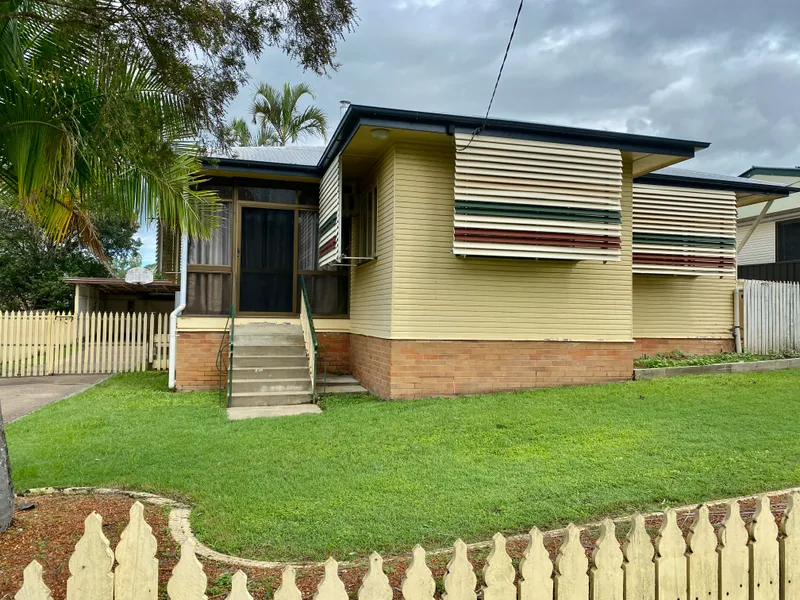 BIG HOME, BIG BLOCK IN BRASSALL