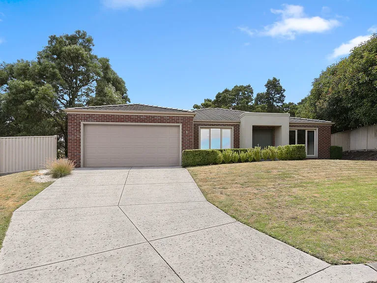 Family Home Close to all Amenities