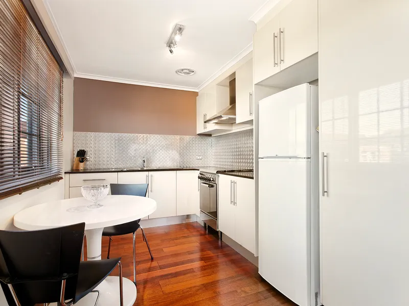 A Spacious Lifestyle Oasis in a Brilliant Location