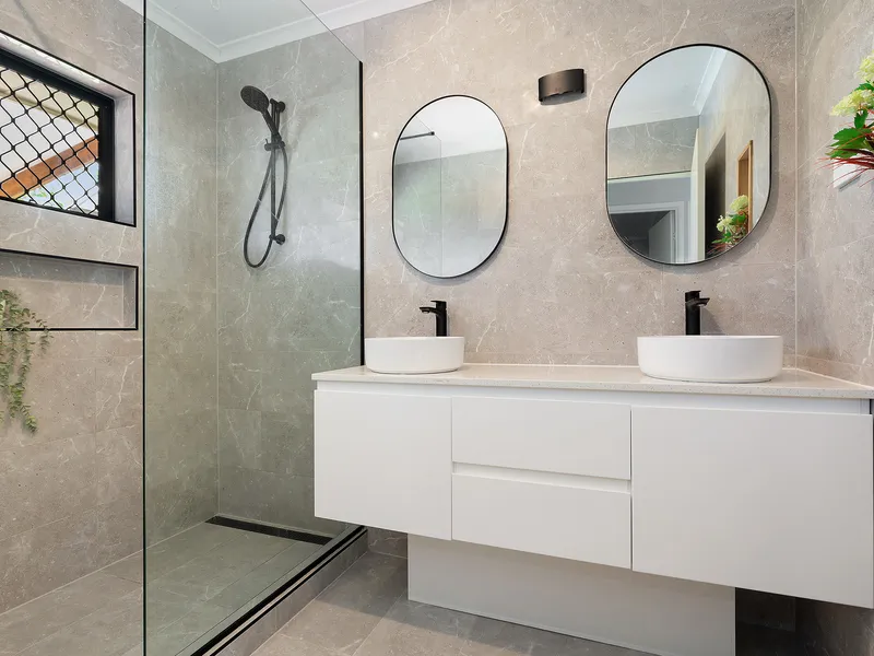 Four bedroom, low maintenance entertainer!