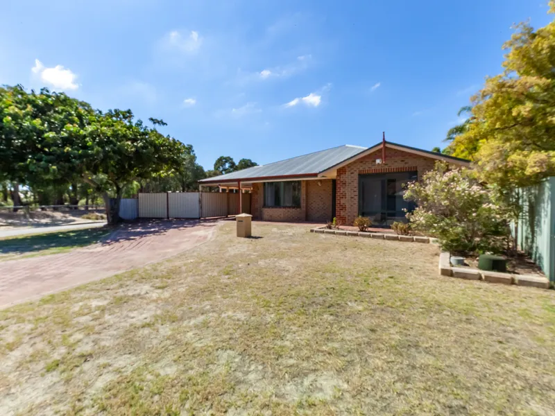 4 Bedroom plus Study Family Home