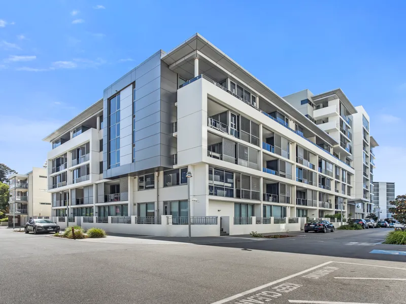 Luxury Living Resort Style Facilitates - Fully Furnished and Equipped