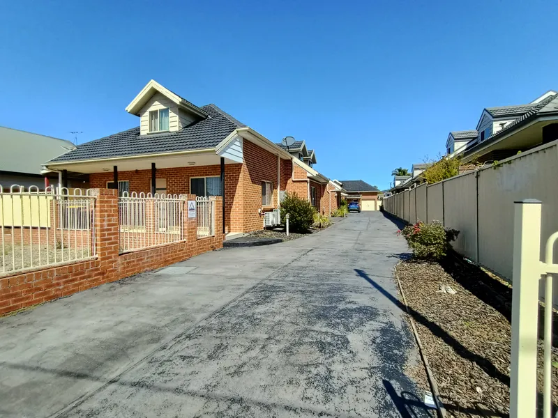 This 3 bedroom Town House is positioned in a superb location & close to everything