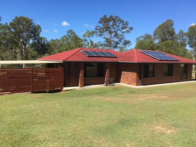 FAMILY ACREAGE LIVING