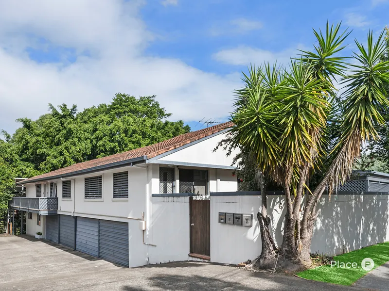 Renovated two-bedroom apartment in private enclave