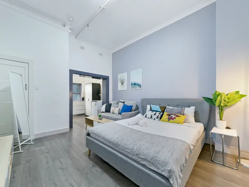 Fully Furnished Stylish Studio closed to Sydney CBD - Utility Bills Included