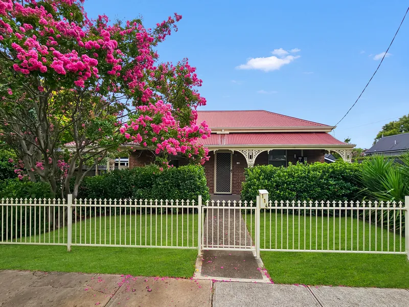 Beautiful 3 Bedroom Home in the Heart of Town