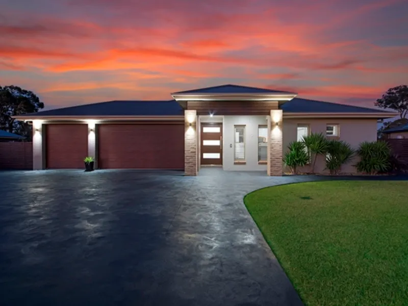 Single Level Stunner in Twin Creeks Estate