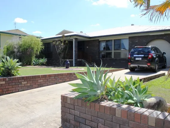 GOLDEN OPPORTUNITY - PRIME LOCATION